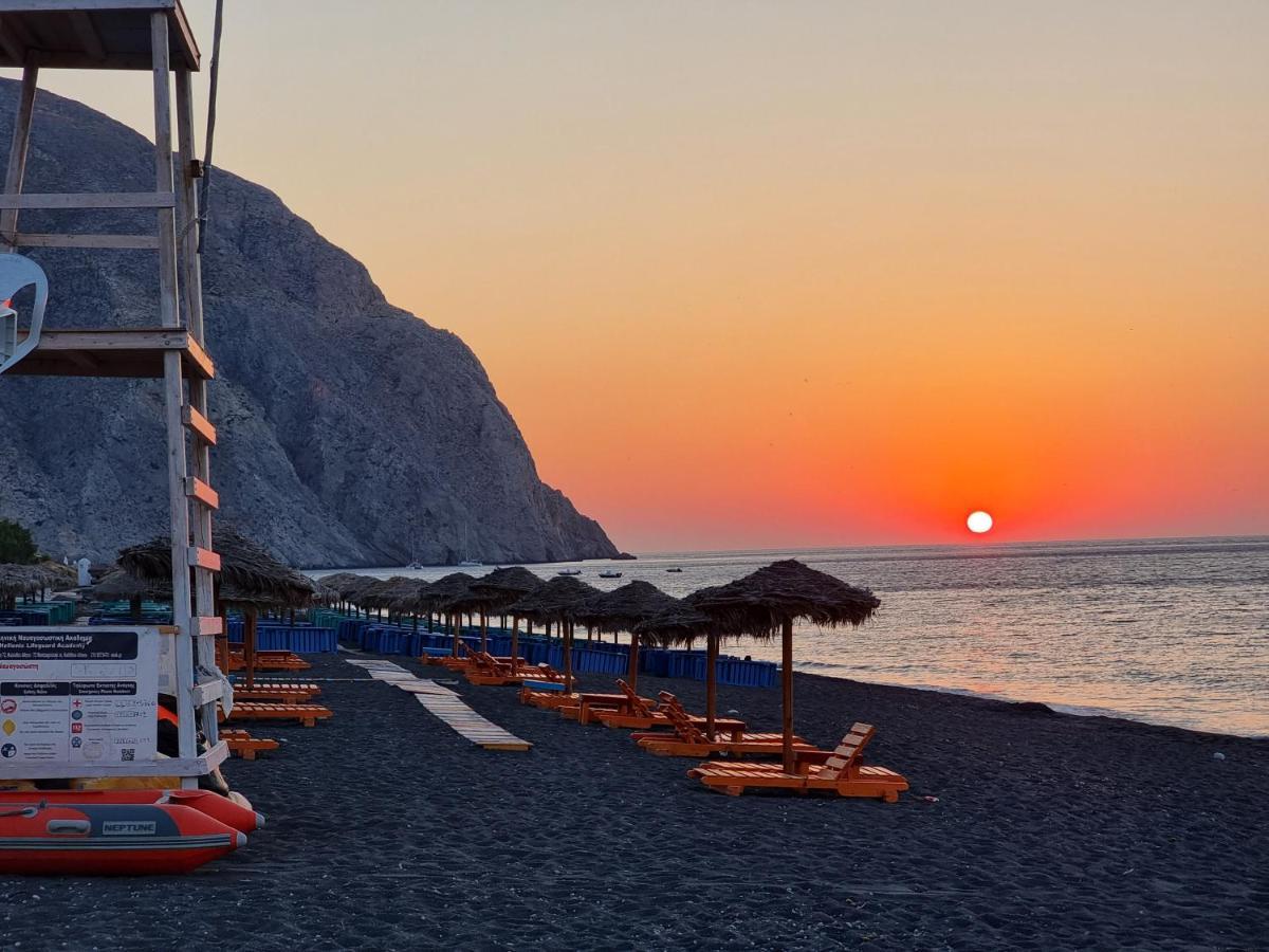 Pleasure Seaside Rooms Perissa  Bagian luar foto