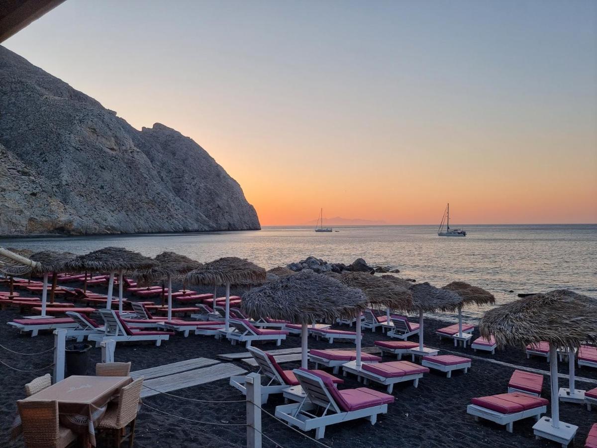 Pleasure Seaside Rooms Perissa  Bagian luar foto