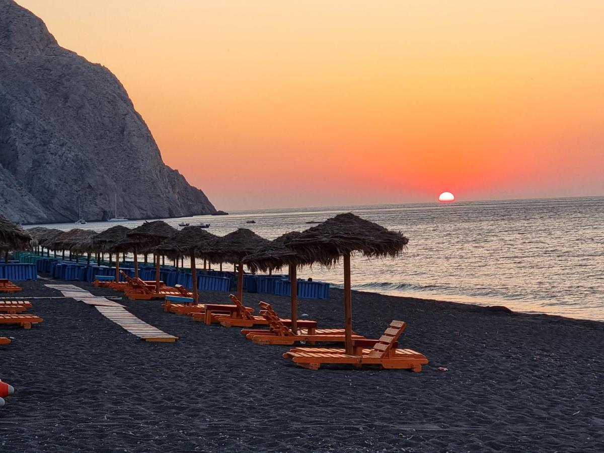 Pleasure Seaside Rooms Perissa  Bagian luar foto