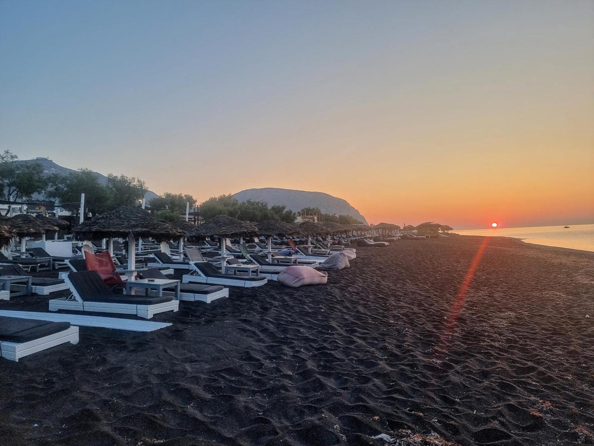 Pleasure Seaside Rooms Perissa  Bagian luar foto