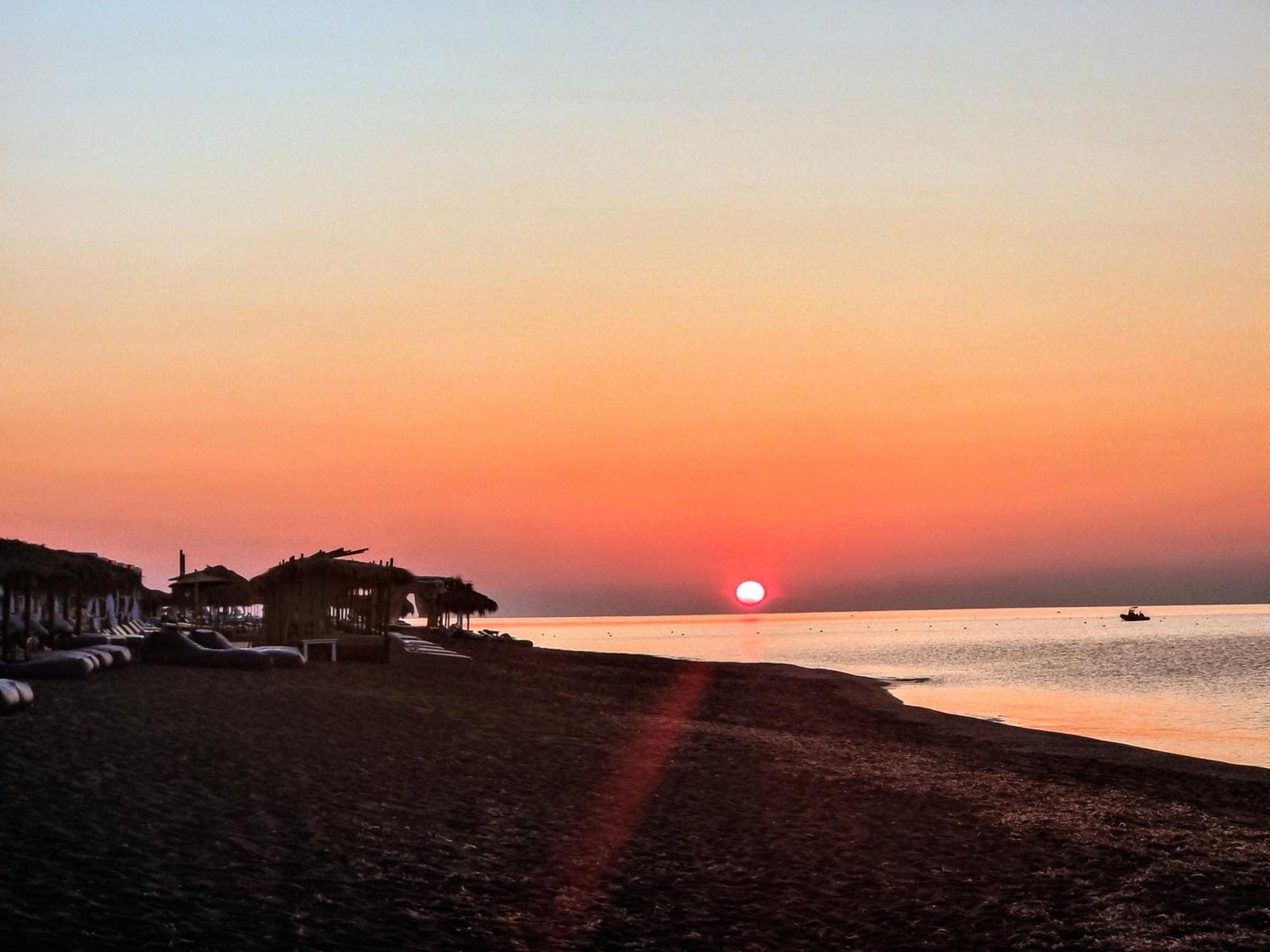 Pleasure Seaside Rooms Perissa  Bagian luar foto