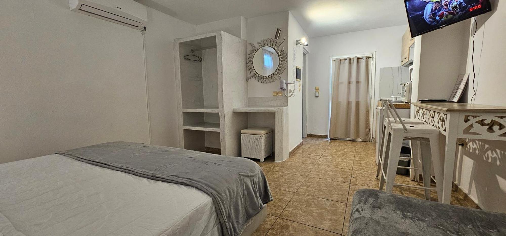 Pleasure Seaside Rooms Perissa  Bagian luar foto