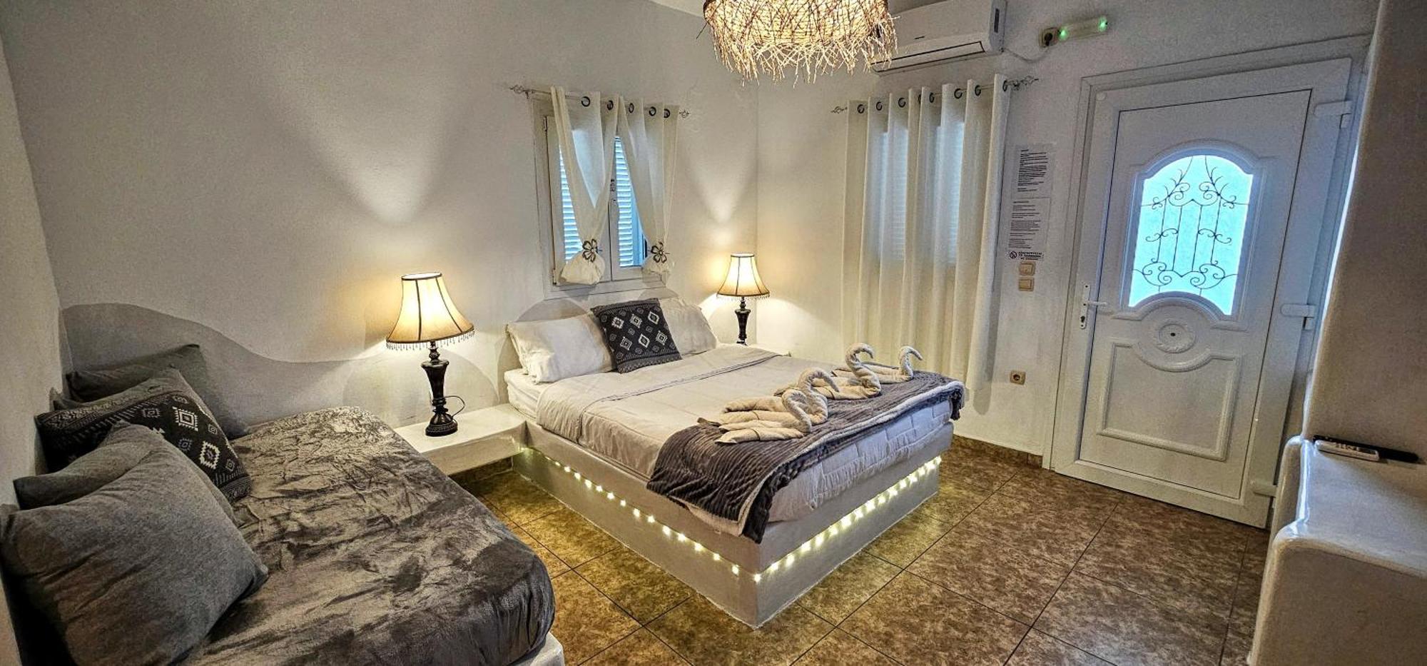 Pleasure Seaside Rooms Perissa  Bagian luar foto