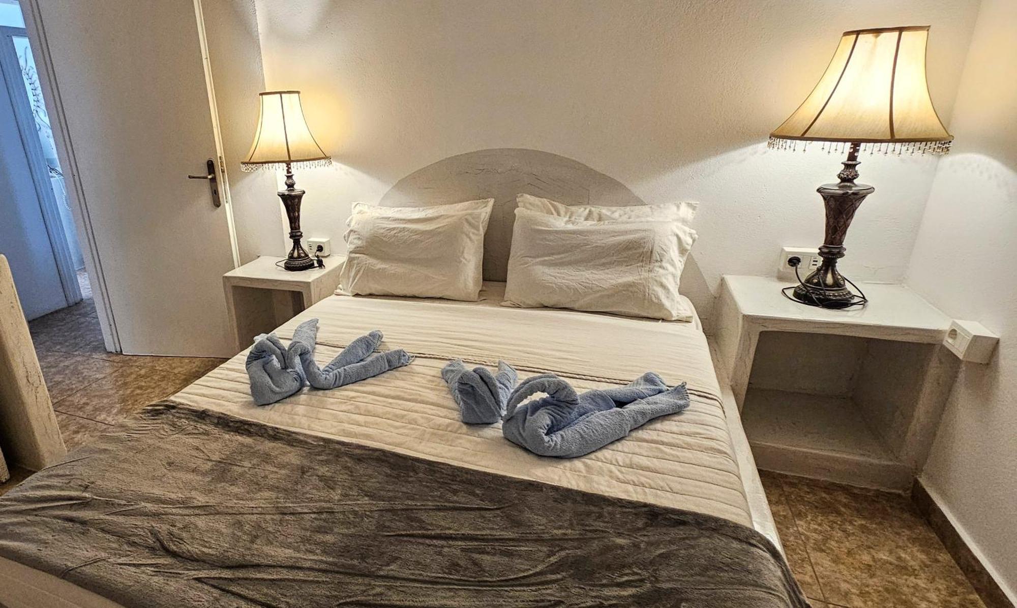 Pleasure Seaside Rooms Perissa  Bagian luar foto