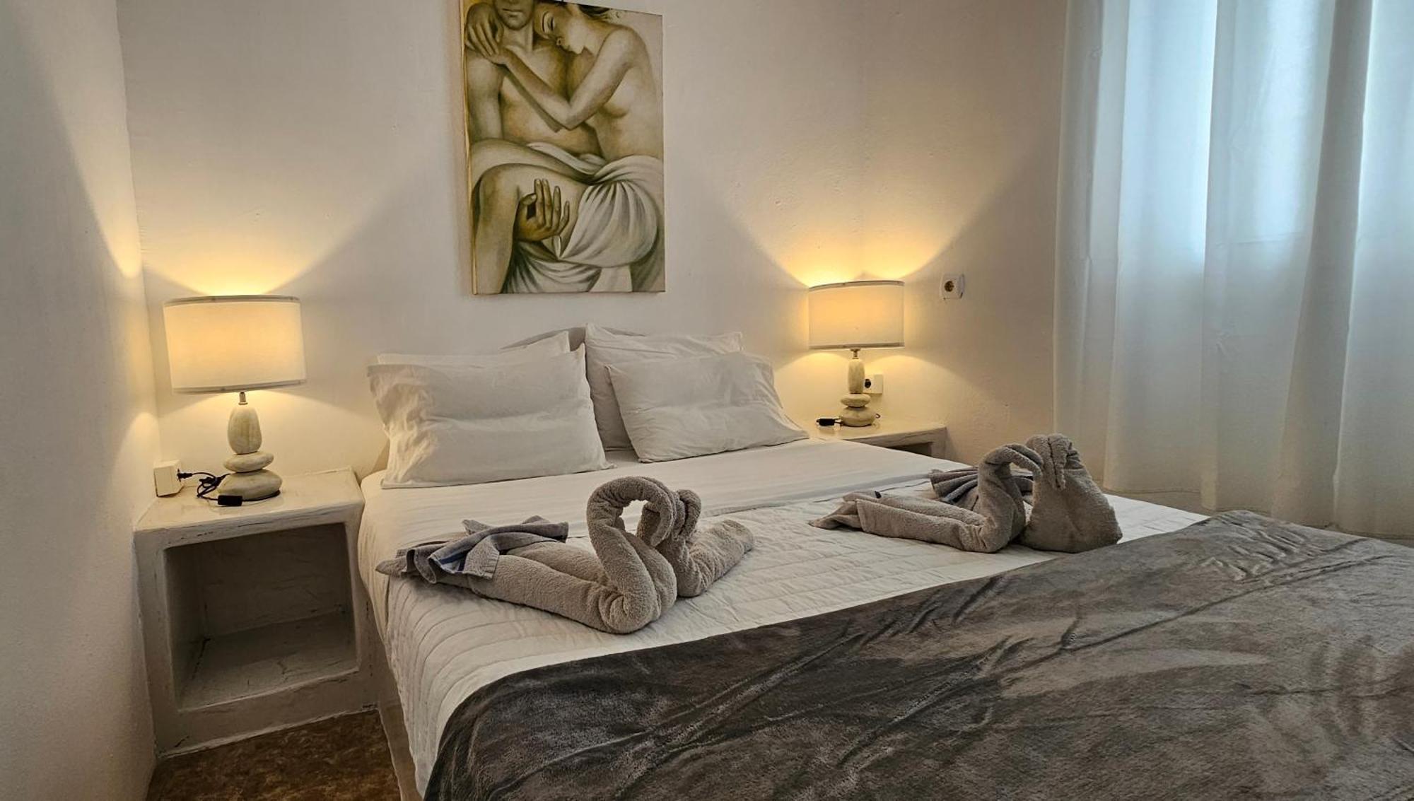 Pleasure Seaside Rooms Perissa  Bagian luar foto
